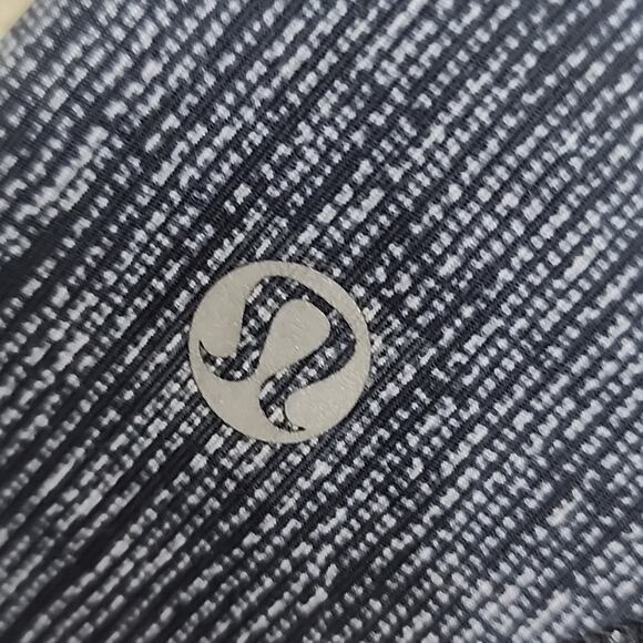 Lululemon Inspire Crop Leggings - Picture 4 of 9